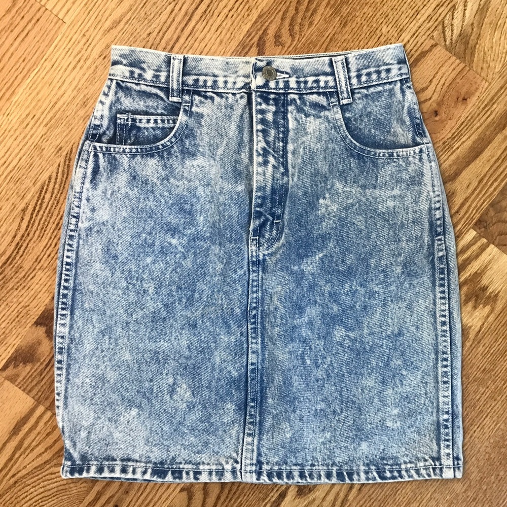 Vintage 80’s Acid Wash Calvin Klein Denim Skirt
